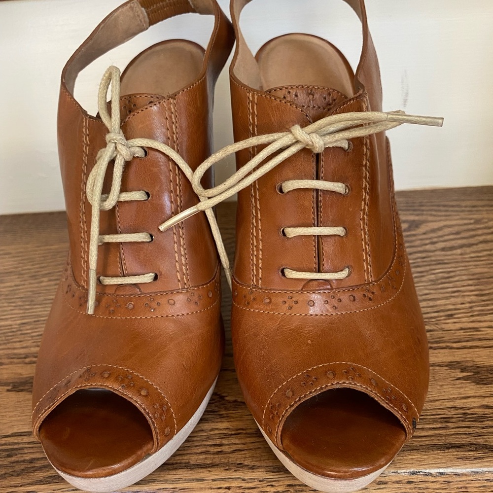Cole Rood Haan Co wedge Size 8.5